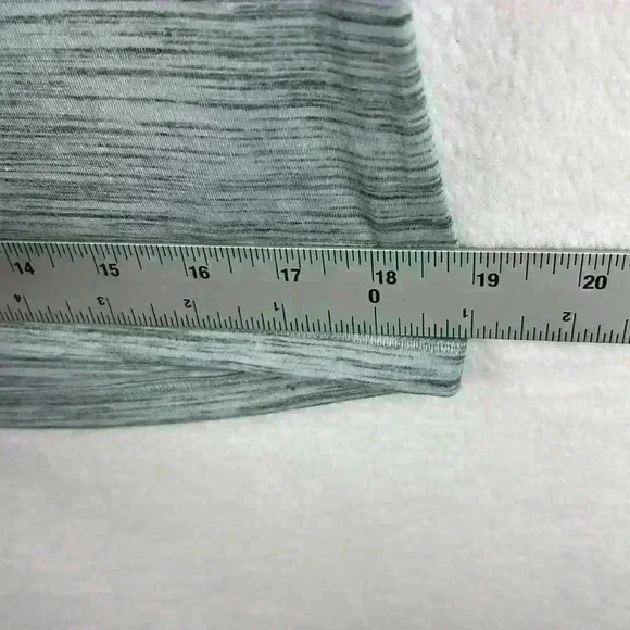 Athleta Top Women’s Medium Essence Flow Spacedye Blue Boat Neck - Picture 9 of 9